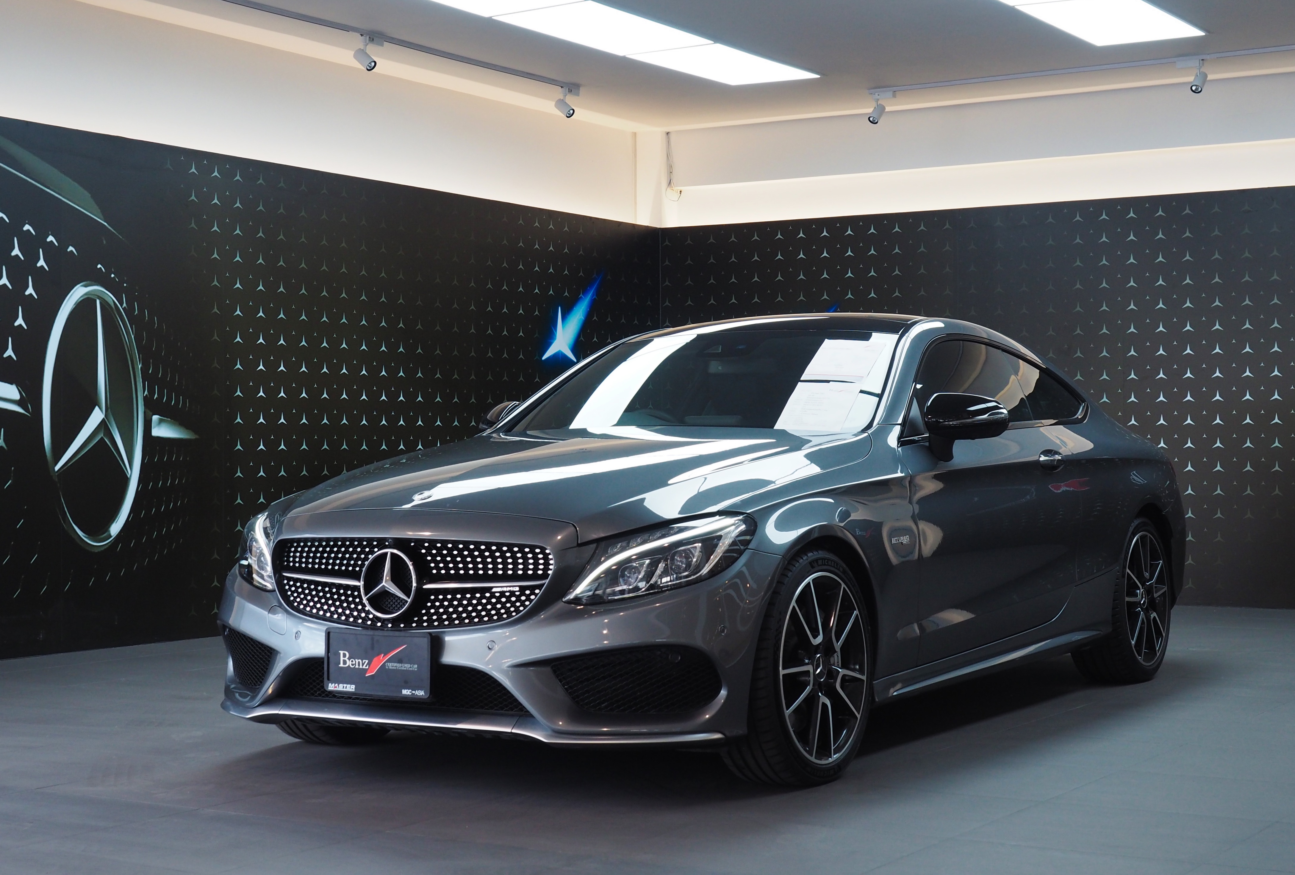 จองแล้ว C43 AMG 4MATIC Coupe W205