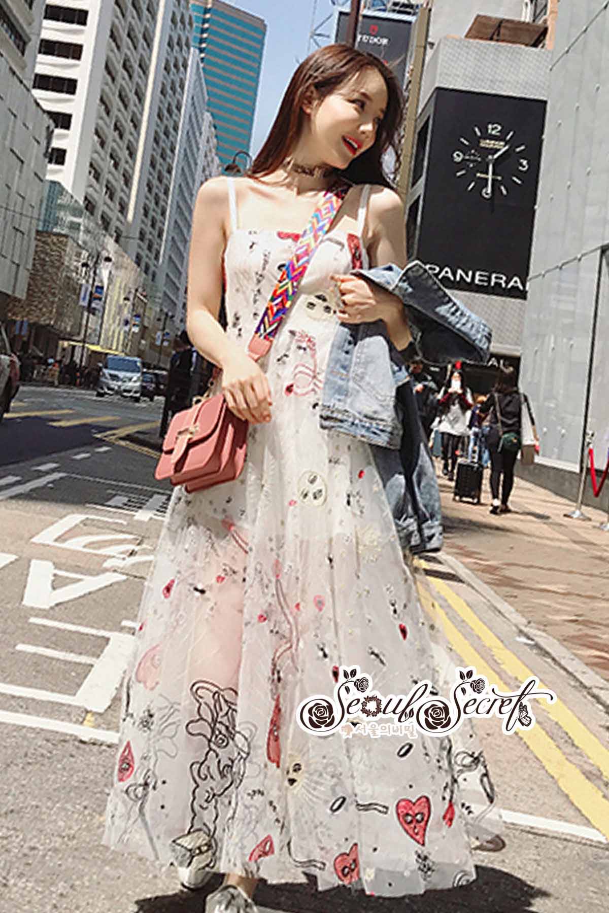 เดรสสายเดี่ยวสวยหวานมากคะ มาพร้อมลูกเล่น