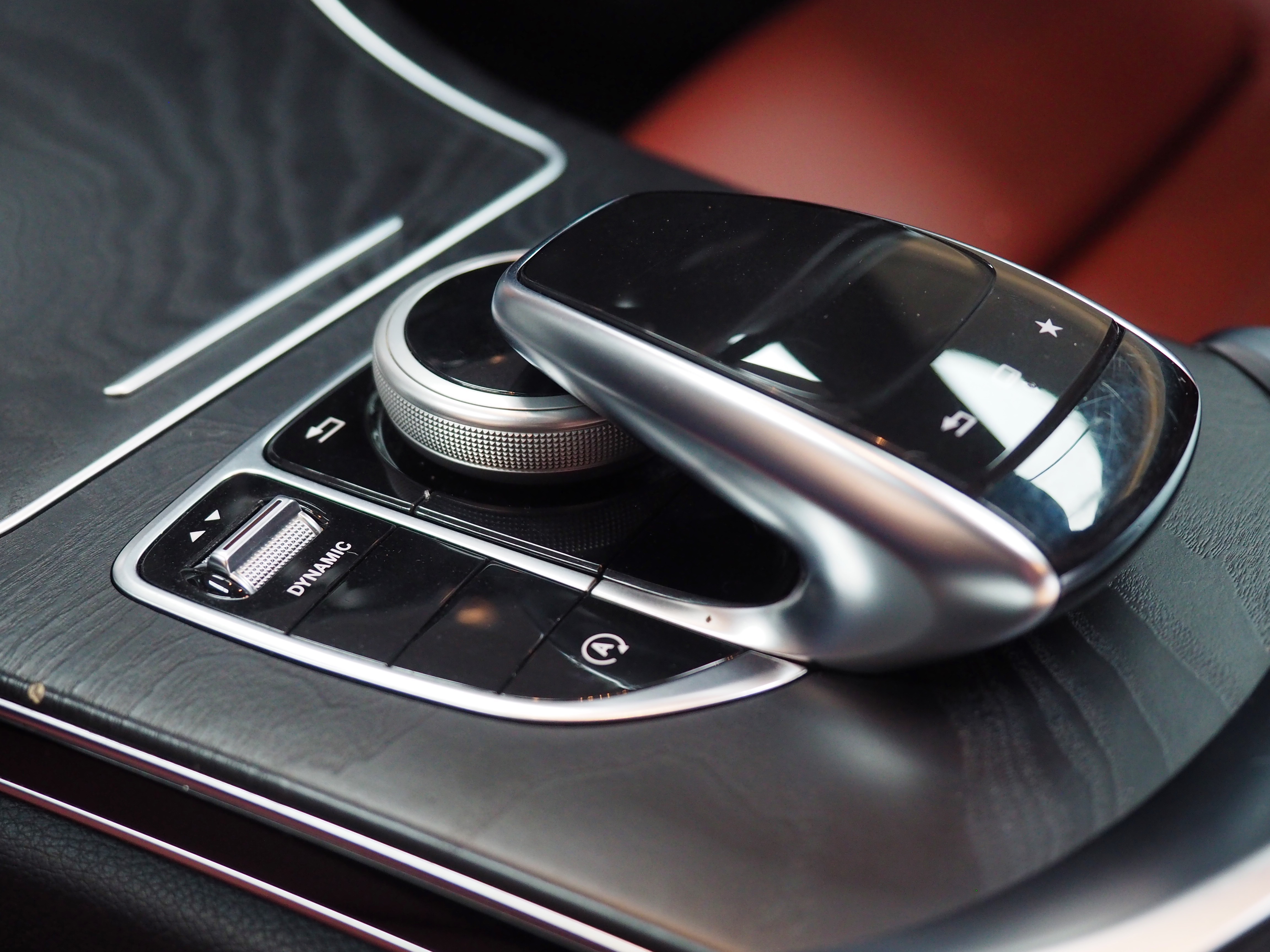 จองแล้ว C250 Coupe AMG W205