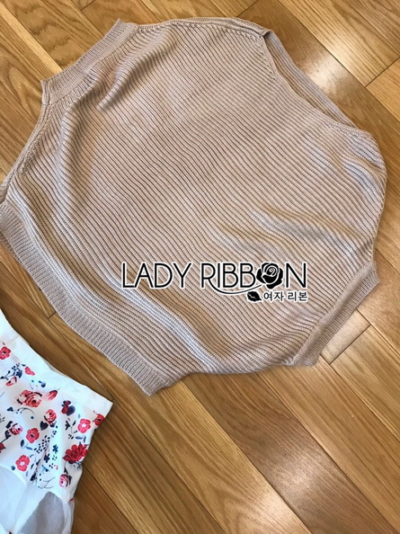 เซ็ตเสื้อไหมพรมโทนสีนู้ด มาพร้อมกระโปรงลายขวางโทนหวาน