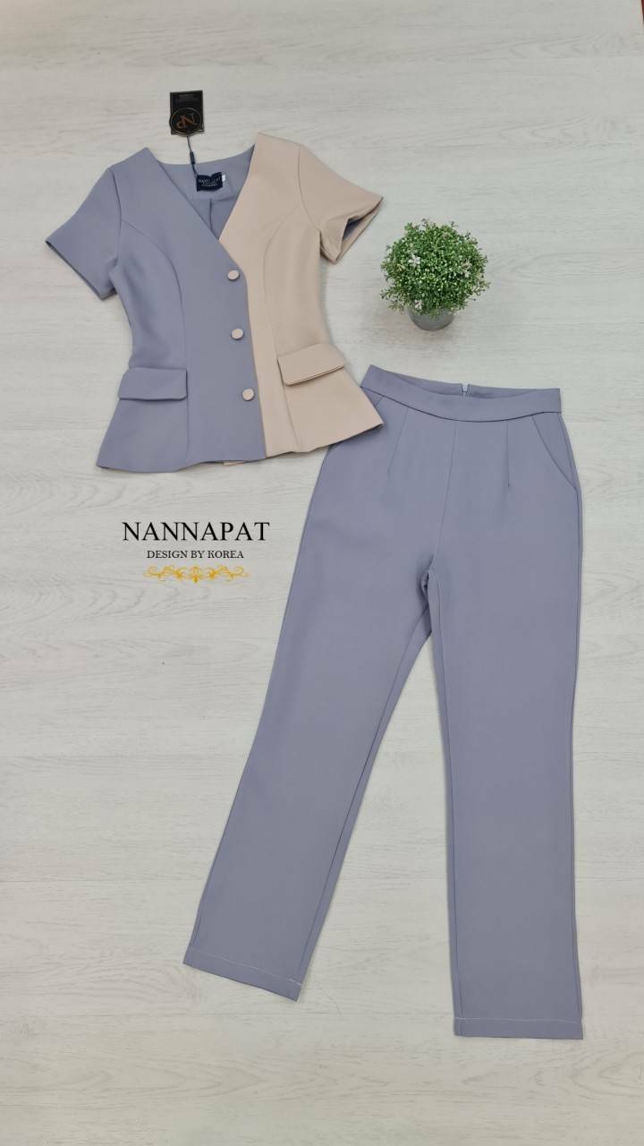 เสื้อทูโทนกระดุมหน้า กระเป๋าใช้ได้จริง