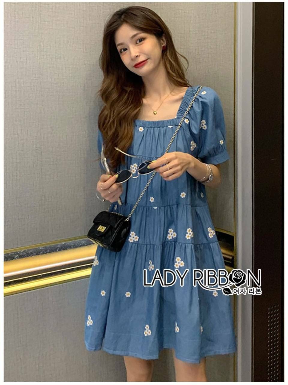 Mini Dress มินิเดรสยีนส์ปักดอกเดซี่