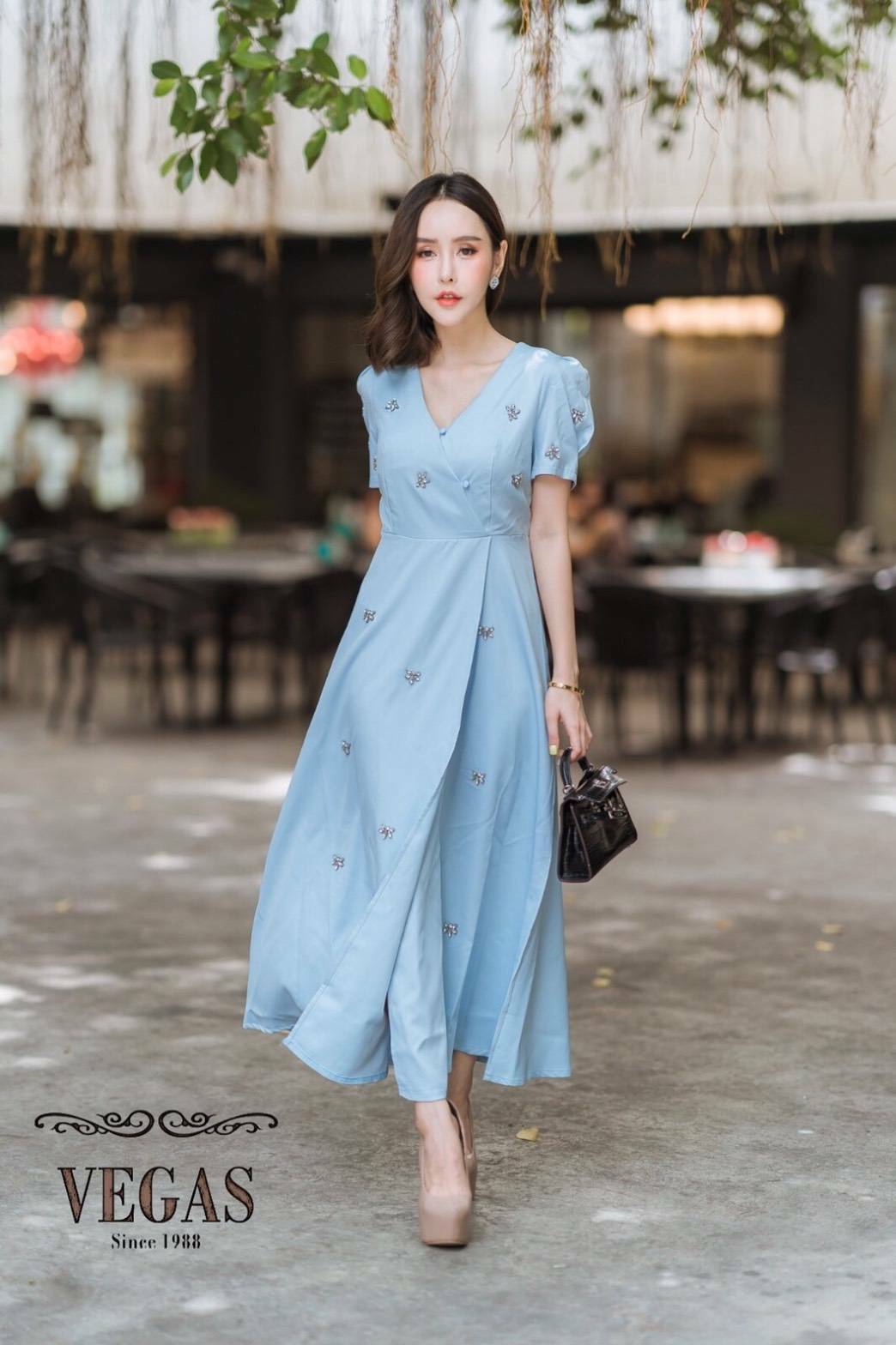 New Dress แต่งปักเพชรทั้งชุด