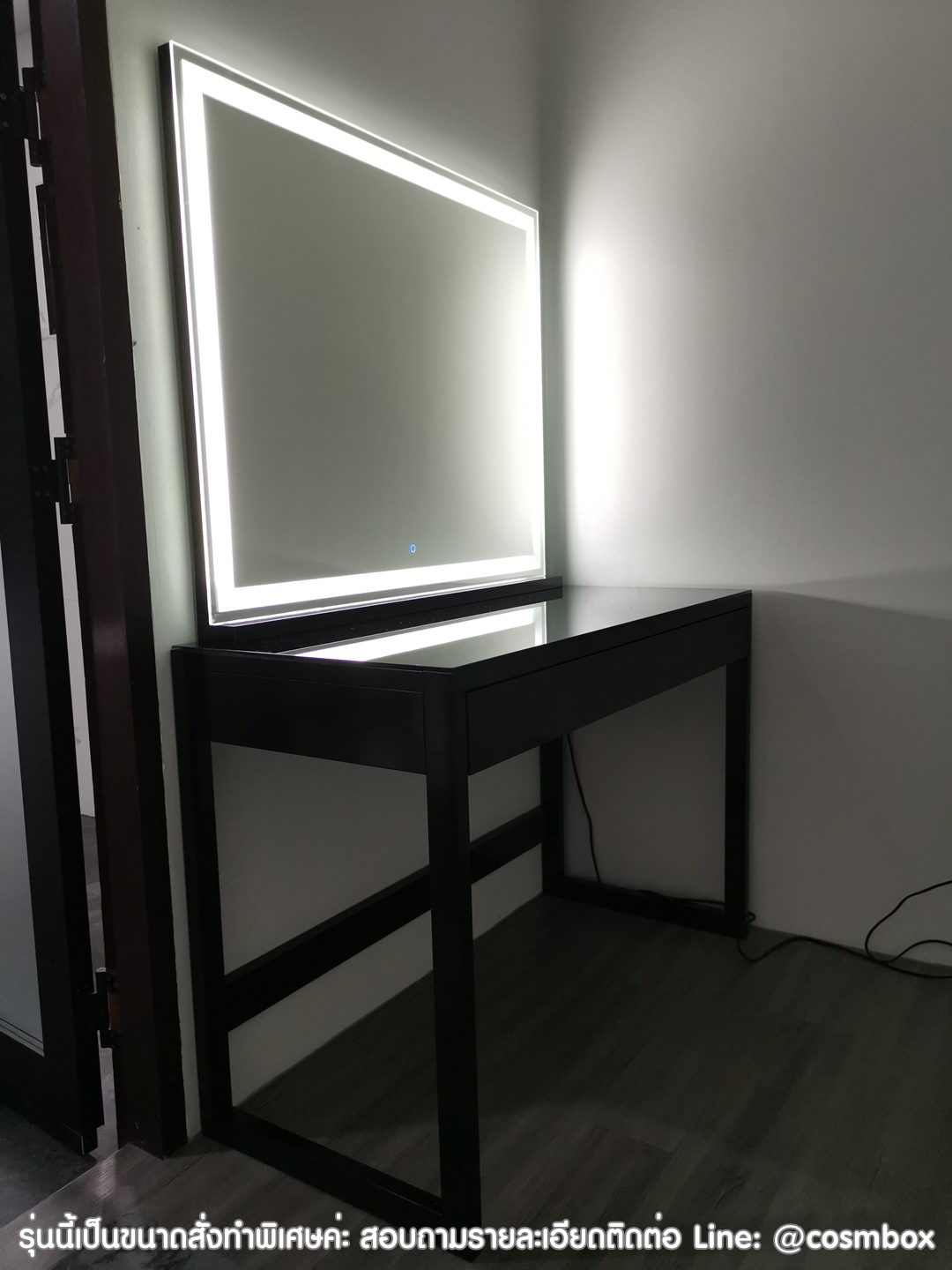 โต๊ะเครื่องแป้ง กระจกแต่งหน้า กระจกมีไฟ - W110 x D50 x H158 cm.
