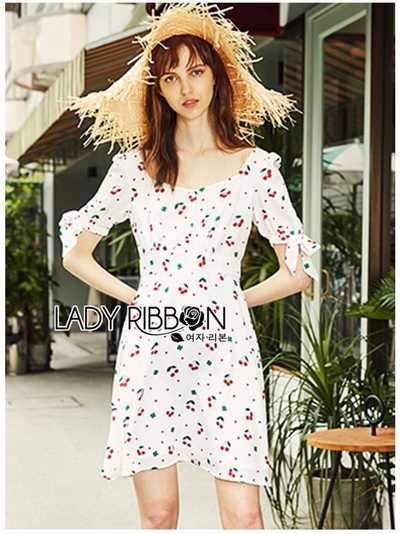 Mini Dress เดรสสั้นผ้าเครปสีขาวพิมพ์ลายเชอร์รี่