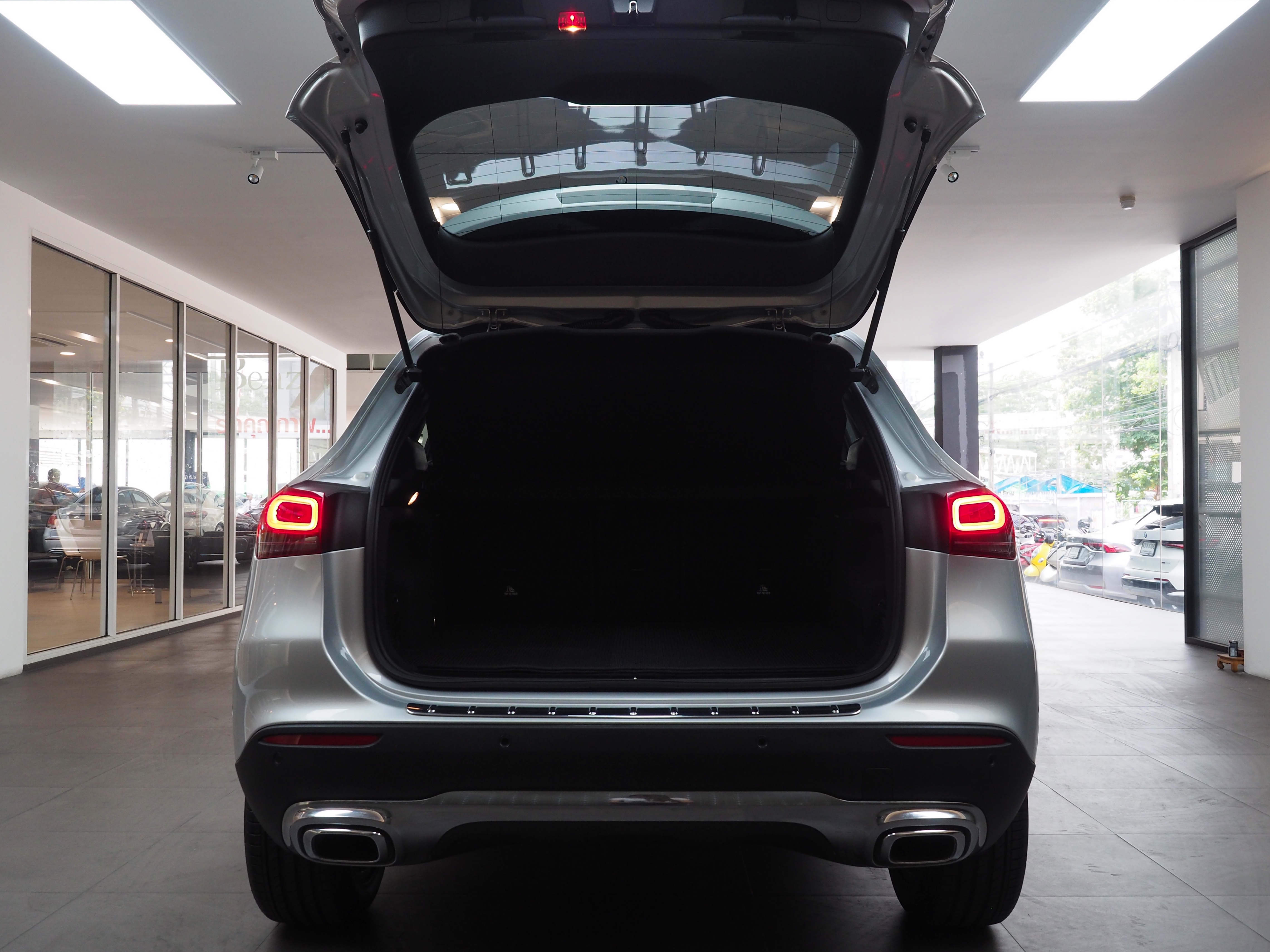 จองแล้ว GLA200 Progressive W177