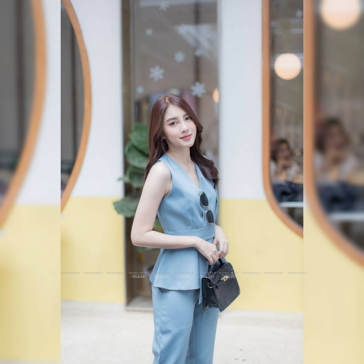 เสื้อแขนกุด ซิปหลัง แต่งระบาย