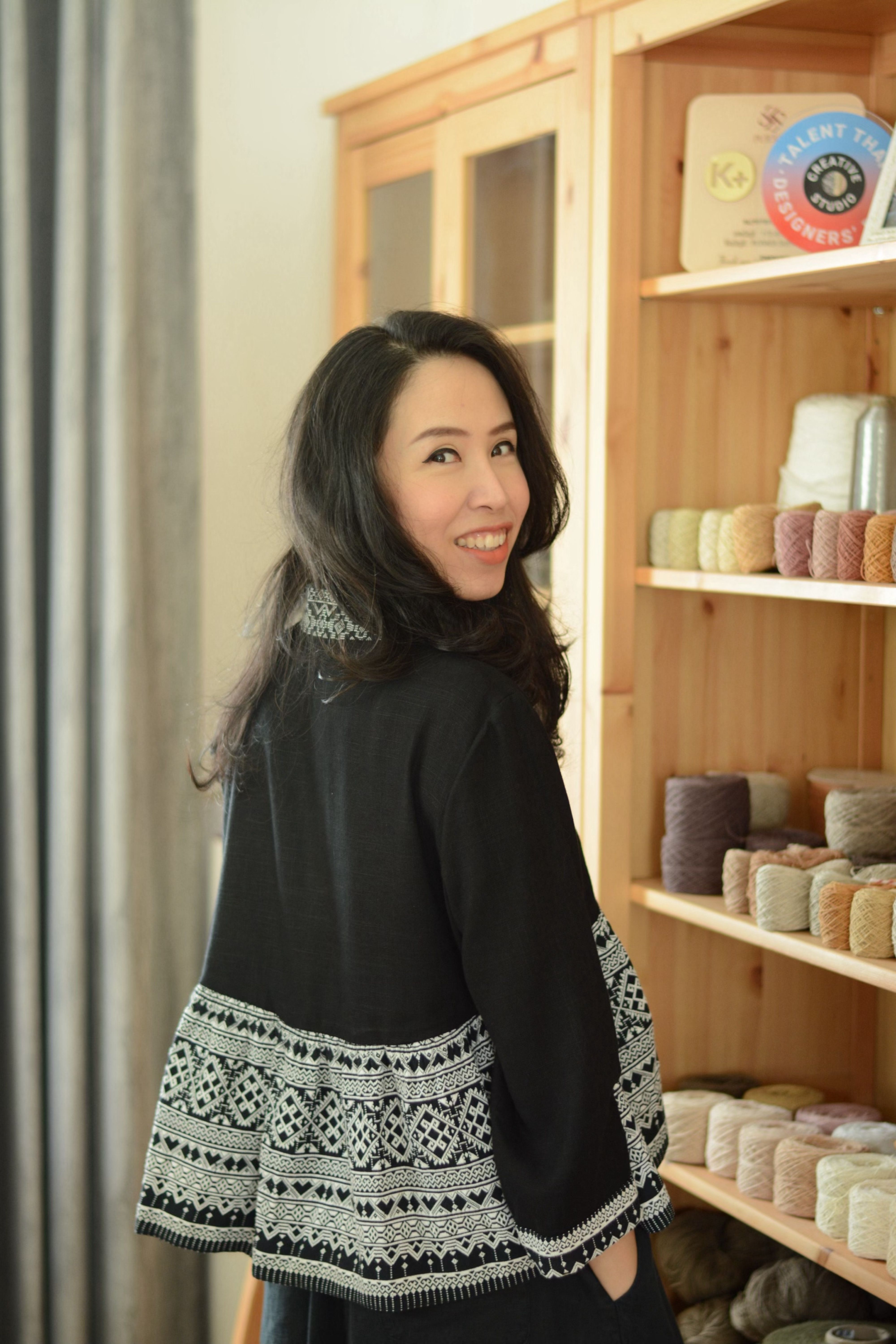 เสื้อแต่งจก