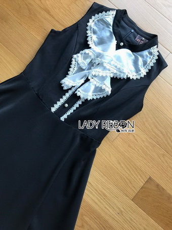 Ruffle-Neck Sleeveless Lady Ribbon Black Dress