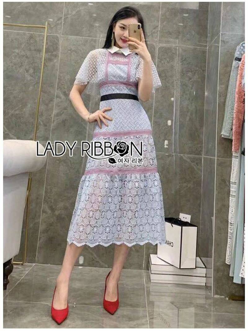 เดรสมีปกผ้าลูกไม้สีฟ้าตกแต่งแถบสีชมพู