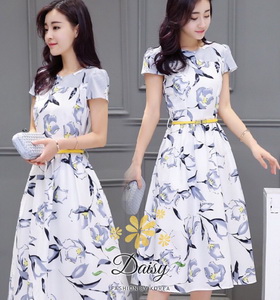 เสื้อผ้าแฟชั่นเกาหลีพร้อมส่งชุดเดรสแขนล้ำ ผ้าซาตินซิล