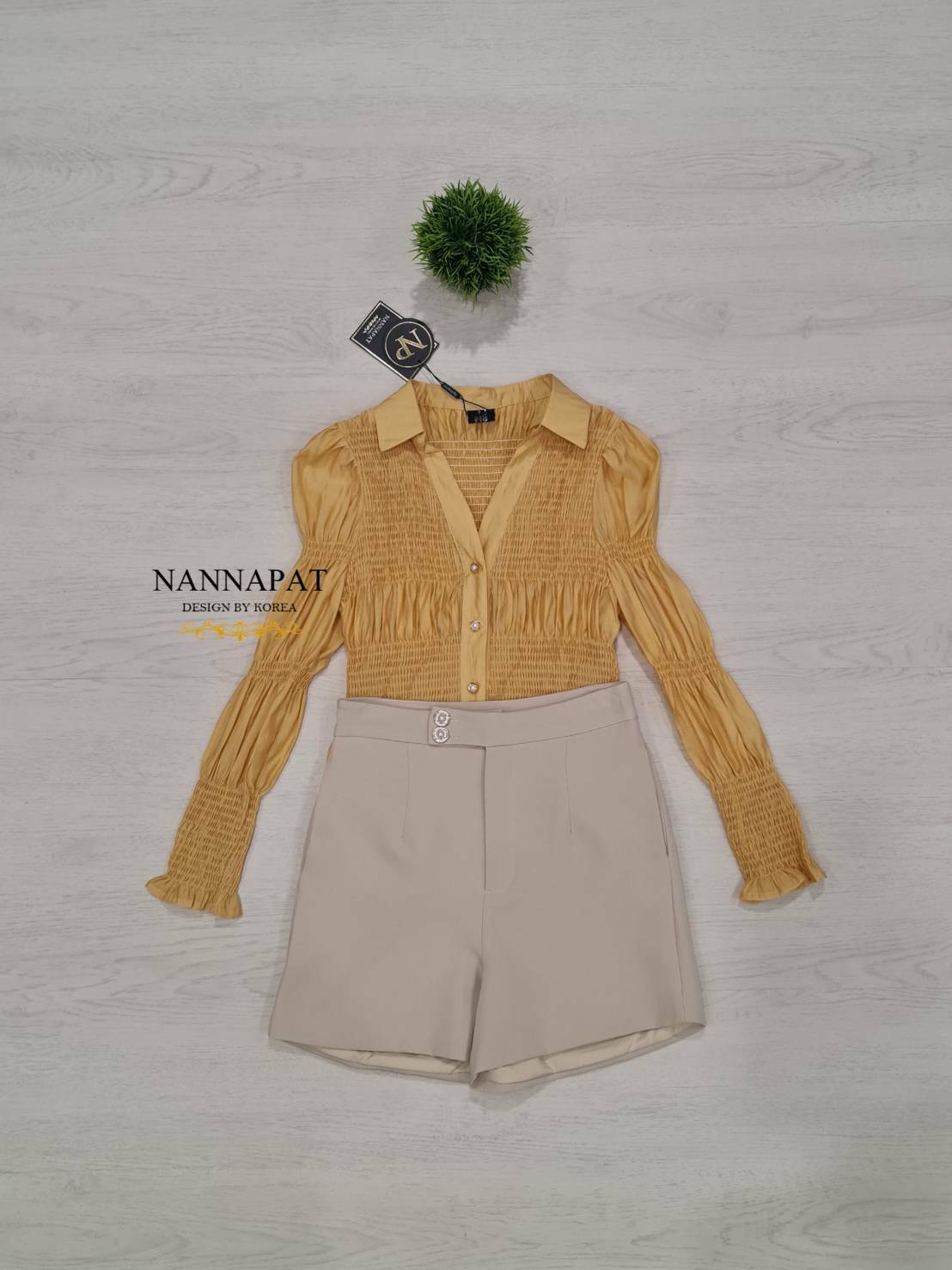 เสื้อกระดุมหน้า ช่วงตัวเป็นสม็อค