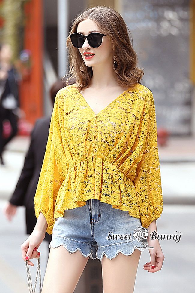 เสื้อทรงปล่อยๆ เสื้อแขนยาวพองนิดๆ