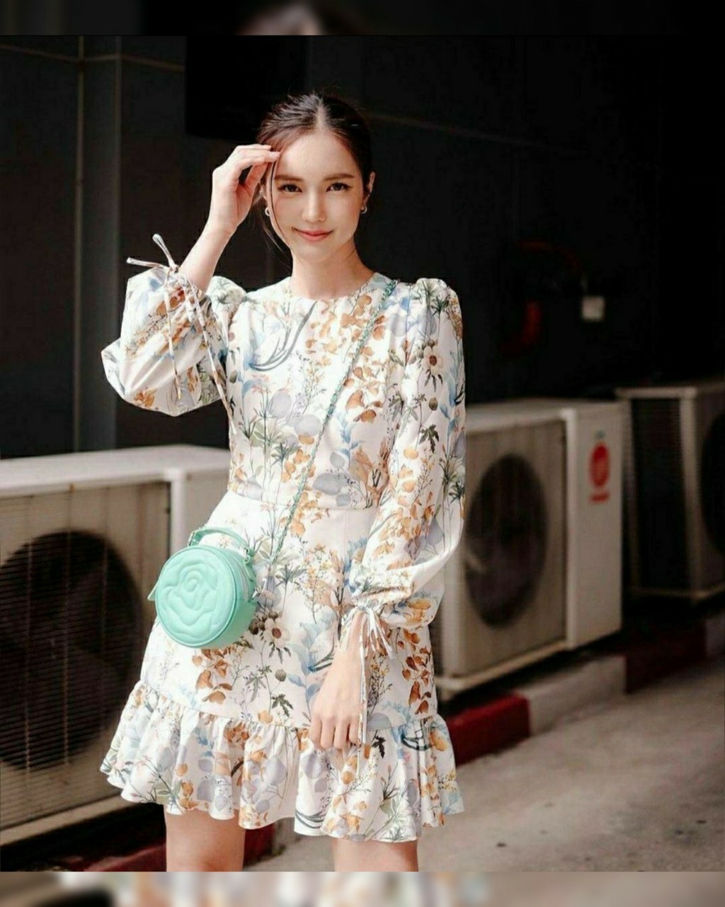 เดรสซิปหลังสีดอกไม้