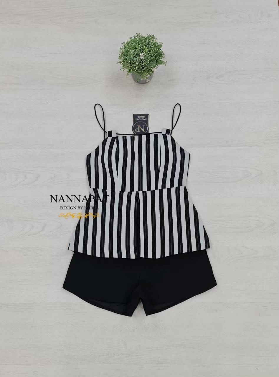 เสื้อสายเดี่ยวซิปหลัง