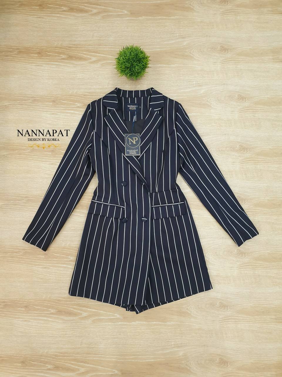 สูทกระดุมหน้า เป็นกางเกงด้านใน