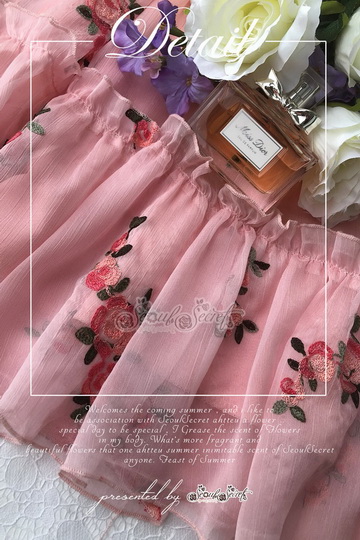 แม็กซี่เดรสทรงเปิดไหล่สวยหวาน