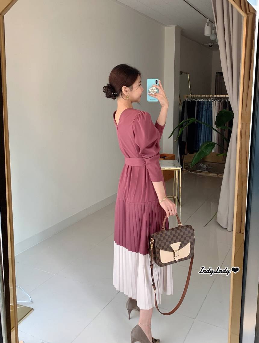 เดรสยาว แขนยาว ทรงปล่อย