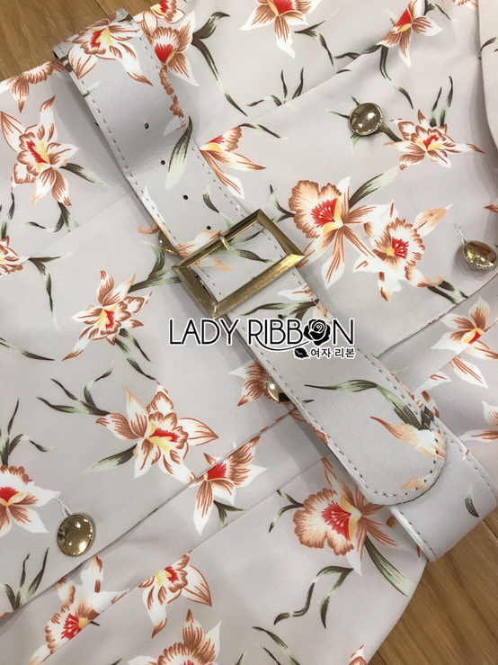 สูทเดรสผ้าเครปสีเทาอ่อนพิมพ์ลายดอกไม้