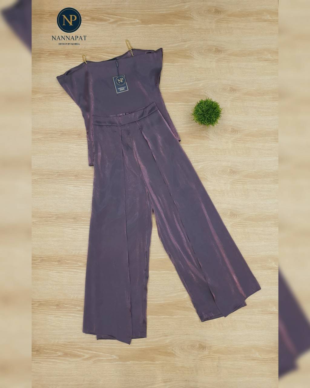 สื้อสวมหัว ไหล่โซ่ต่างระดับ กางเกงขายาว