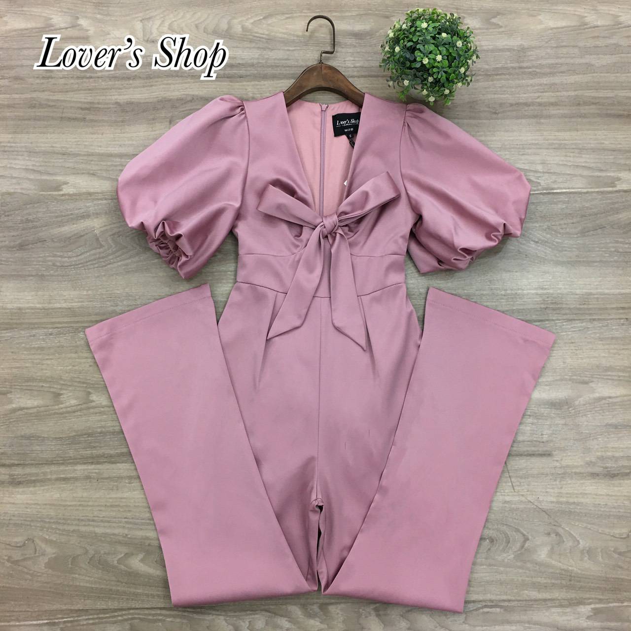 จั้มสูทกางเกงขายาว