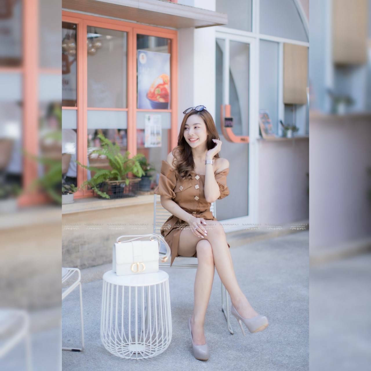 จั้มสูทกระดุมหน้าแขนพอง