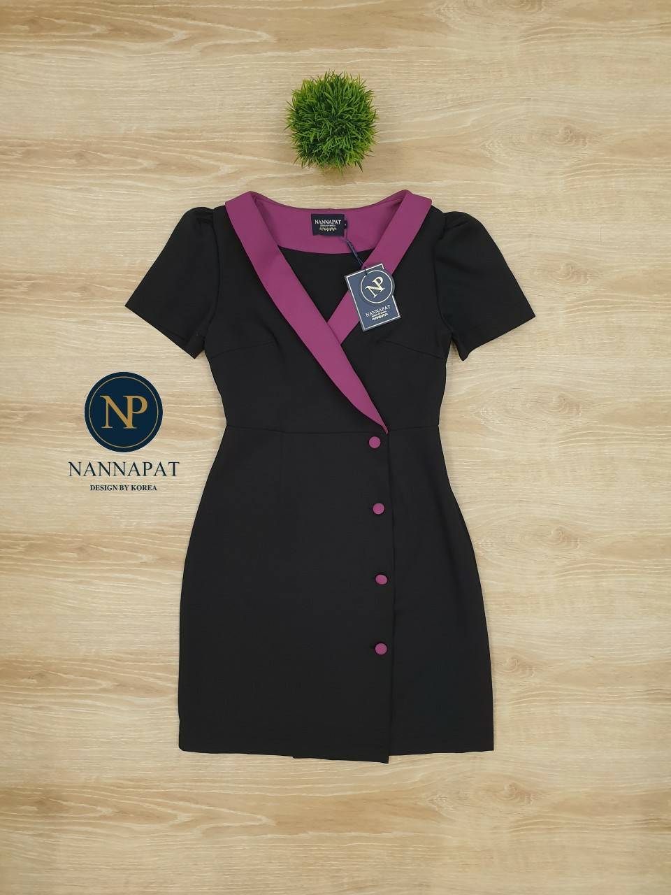 เดรสกระดุมหน้าสีทูโทน
