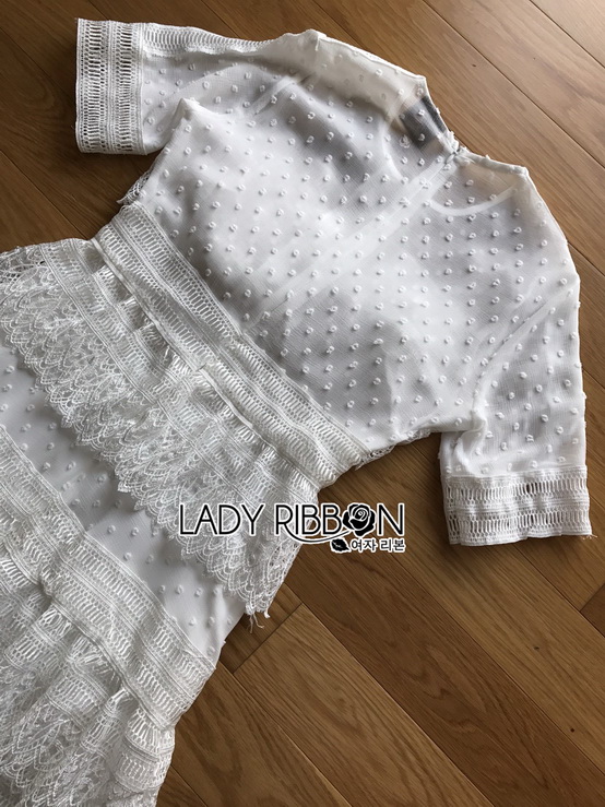Lace Dress เดรสผ้าลูกไม้สีขาวตกแต่งเลเยอร์