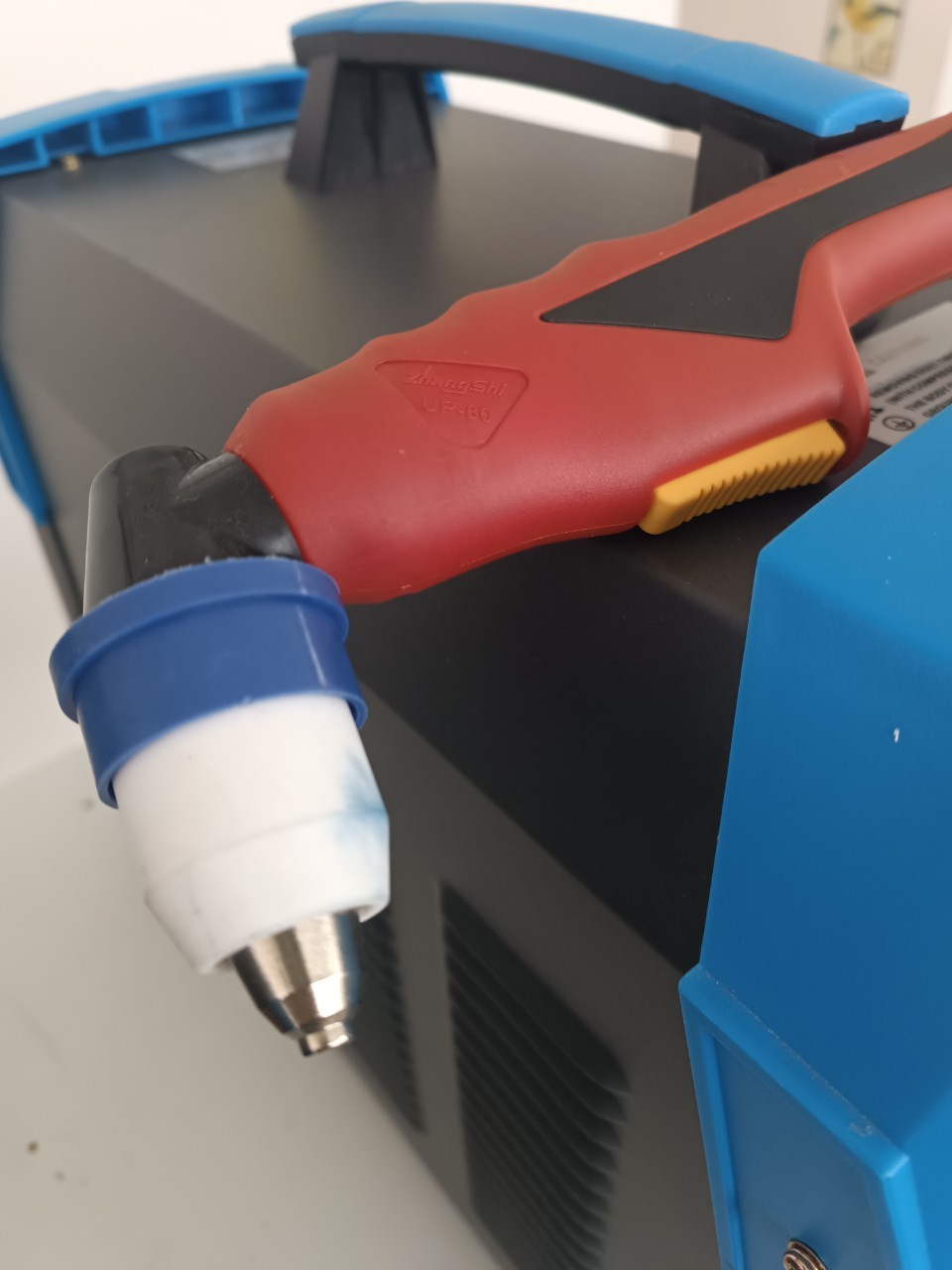 เครื่องตัดพลาสม่าปั้มลมในตัวCUT60P AIR PUMP INTEGRATED AIR PLASMA CUTTING SYSTEM