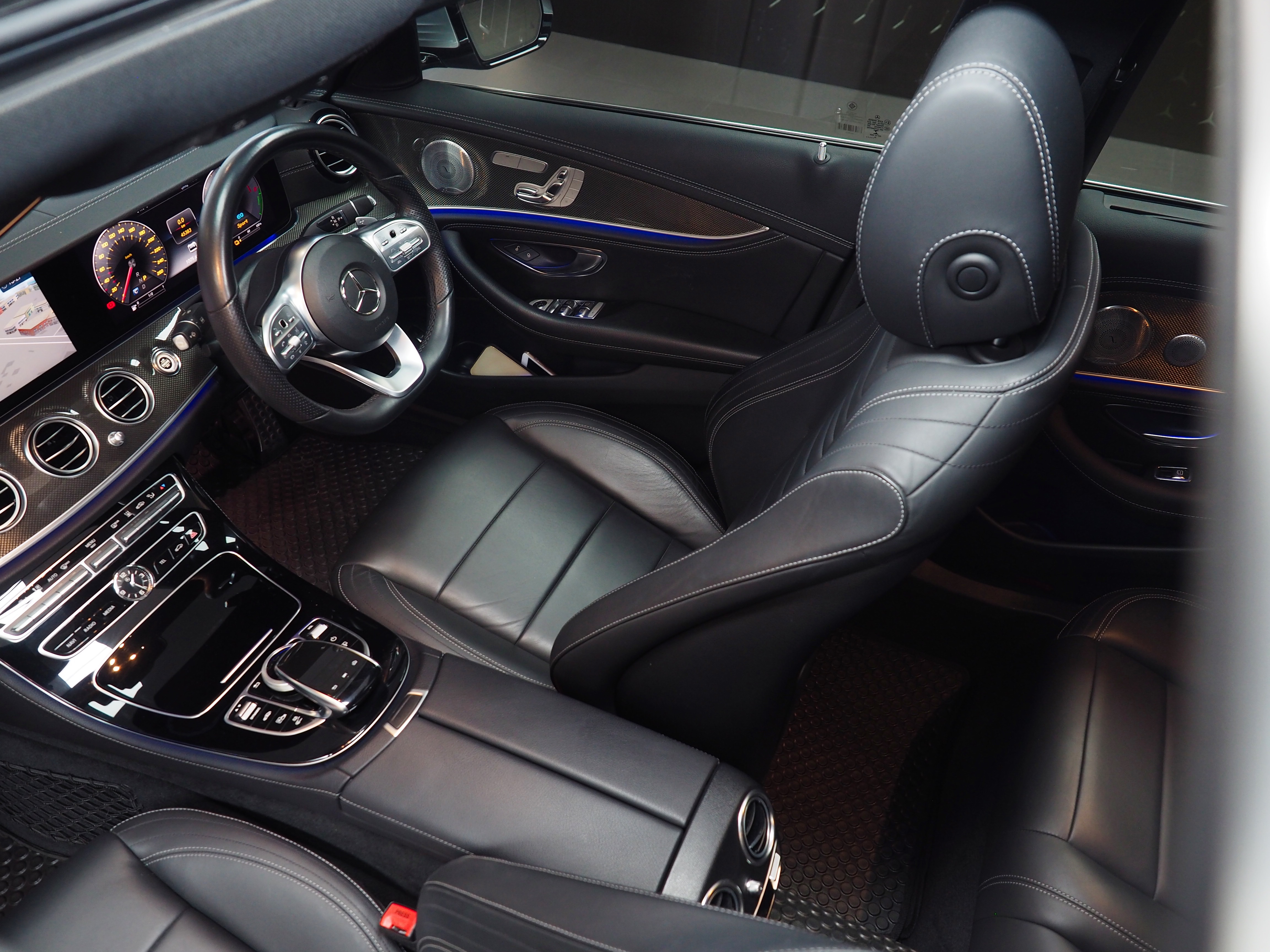 จองแล้ว E350e AMG Plug in Hybrid W213