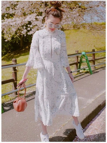 Lady Blooming Flower Printed Maxi Dress