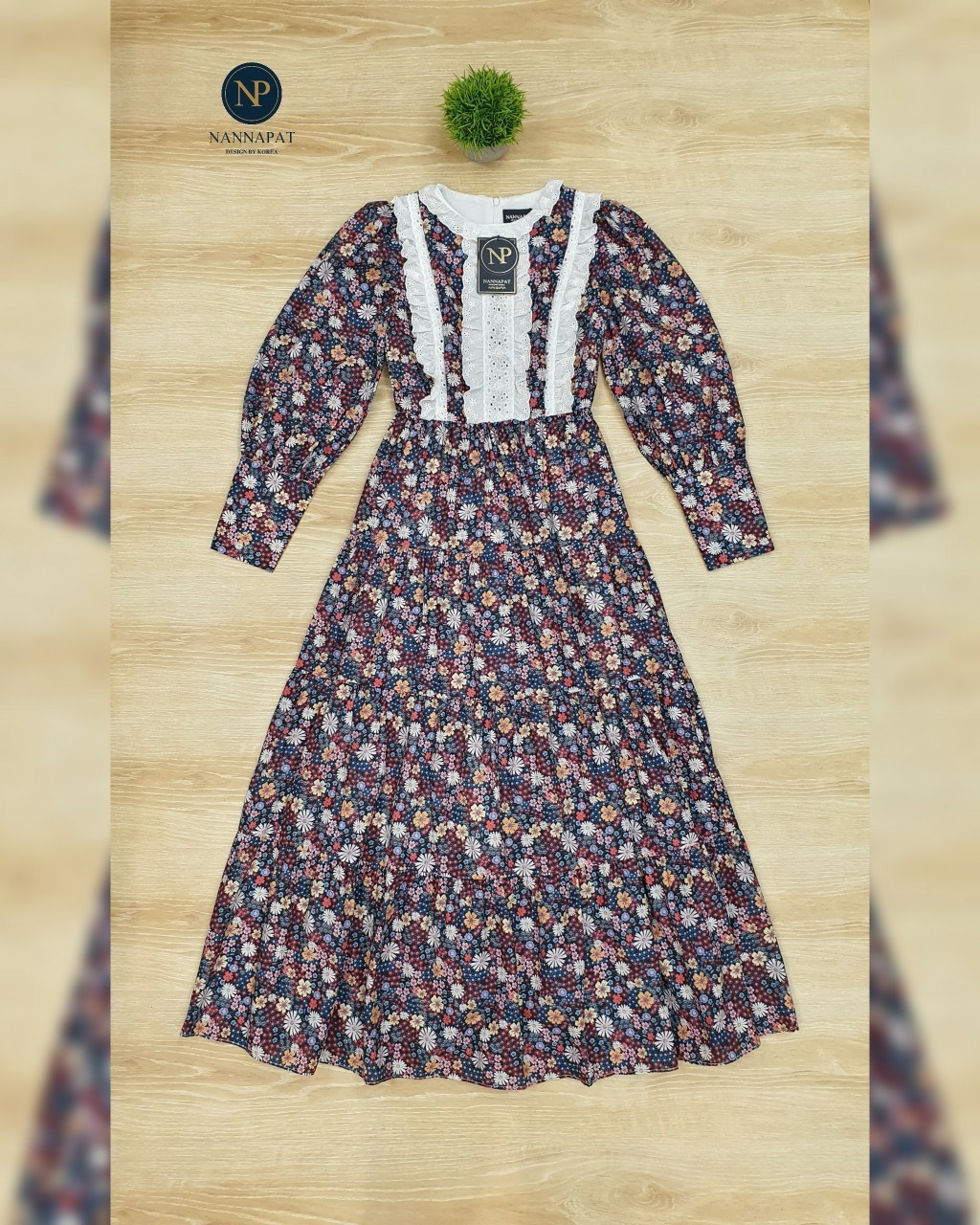 เดรสยาวซิปหลังลายดอกไม้