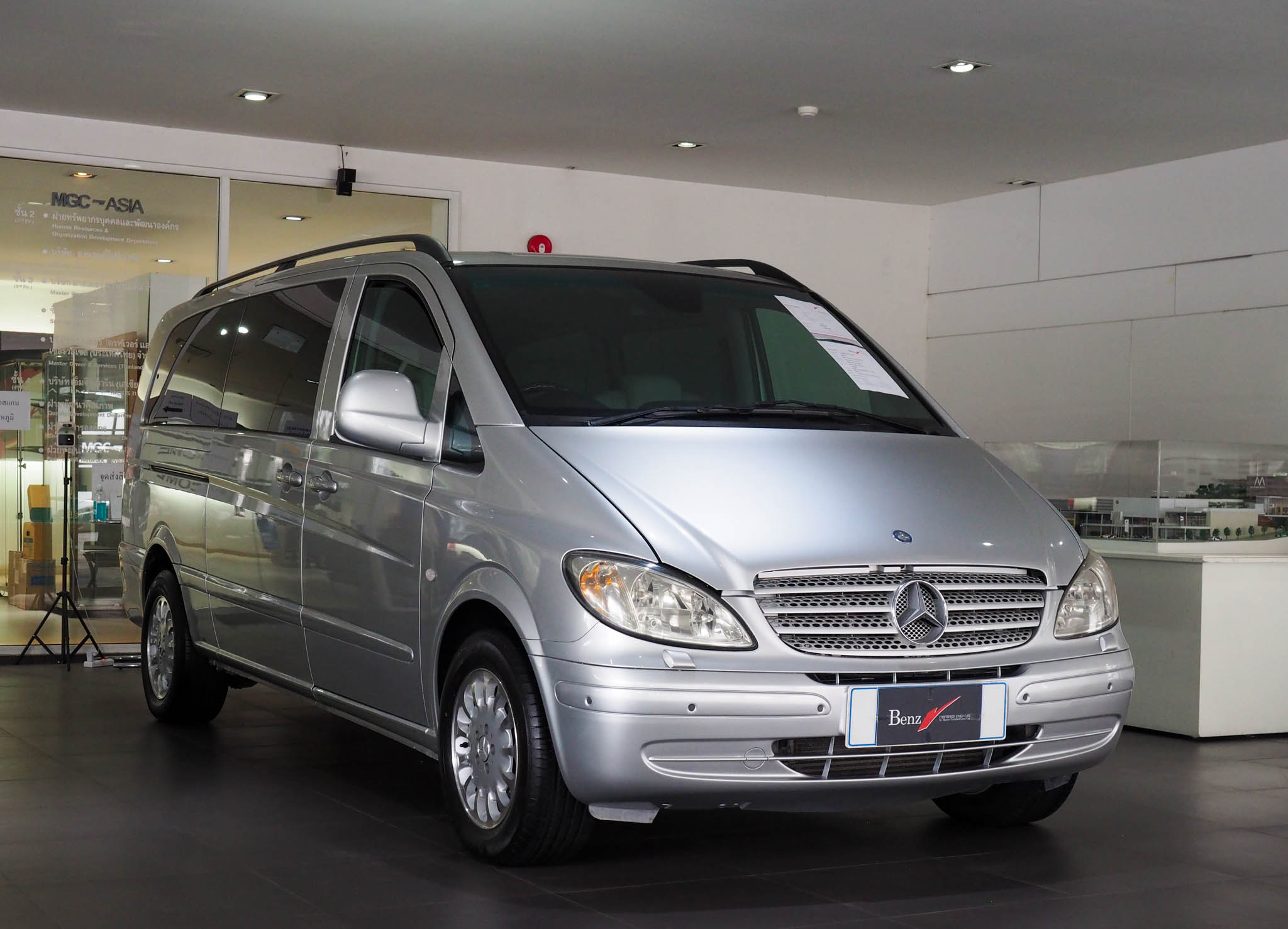 จองแล้ว VITO 115 CDI W639