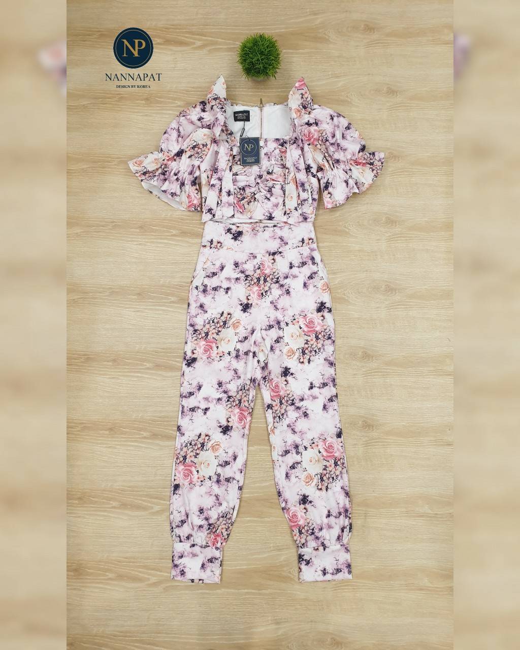 เสื้อซิปหลังแขนตุ๊กตาแต่งระบาย