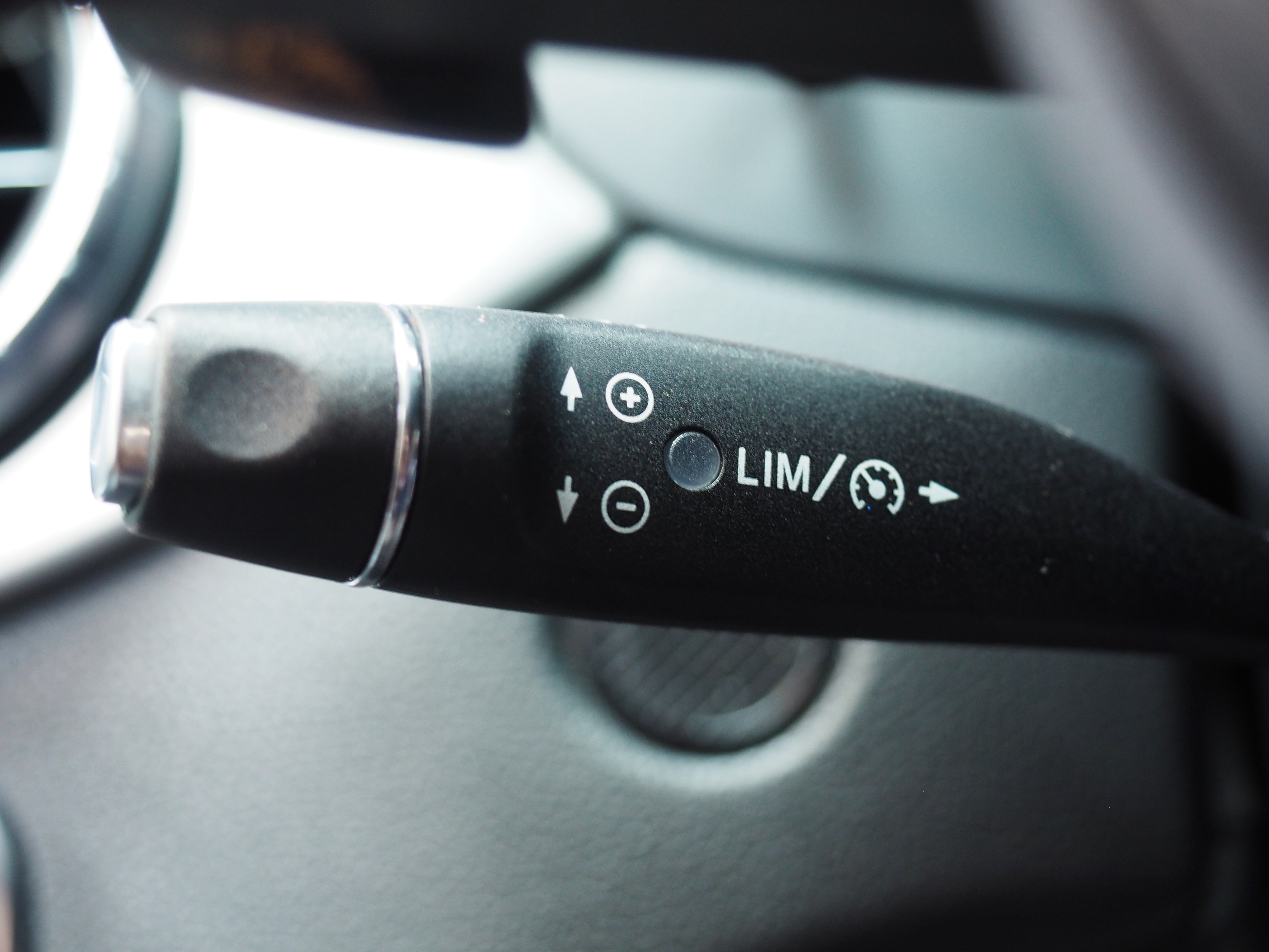 จองแล้ว CLA250 AMG W117