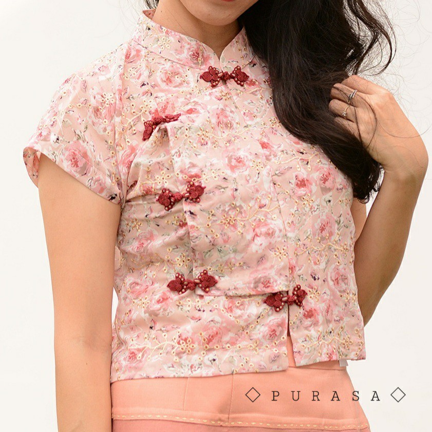 เสื้อลูกไม้ฉลุลาย