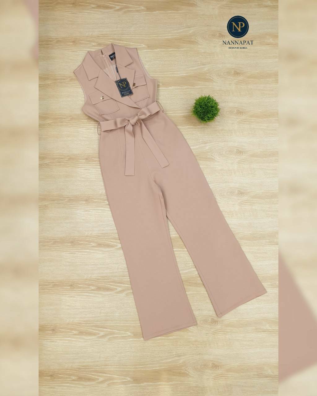 จั้มสูทพร้อมสายผูกเอว