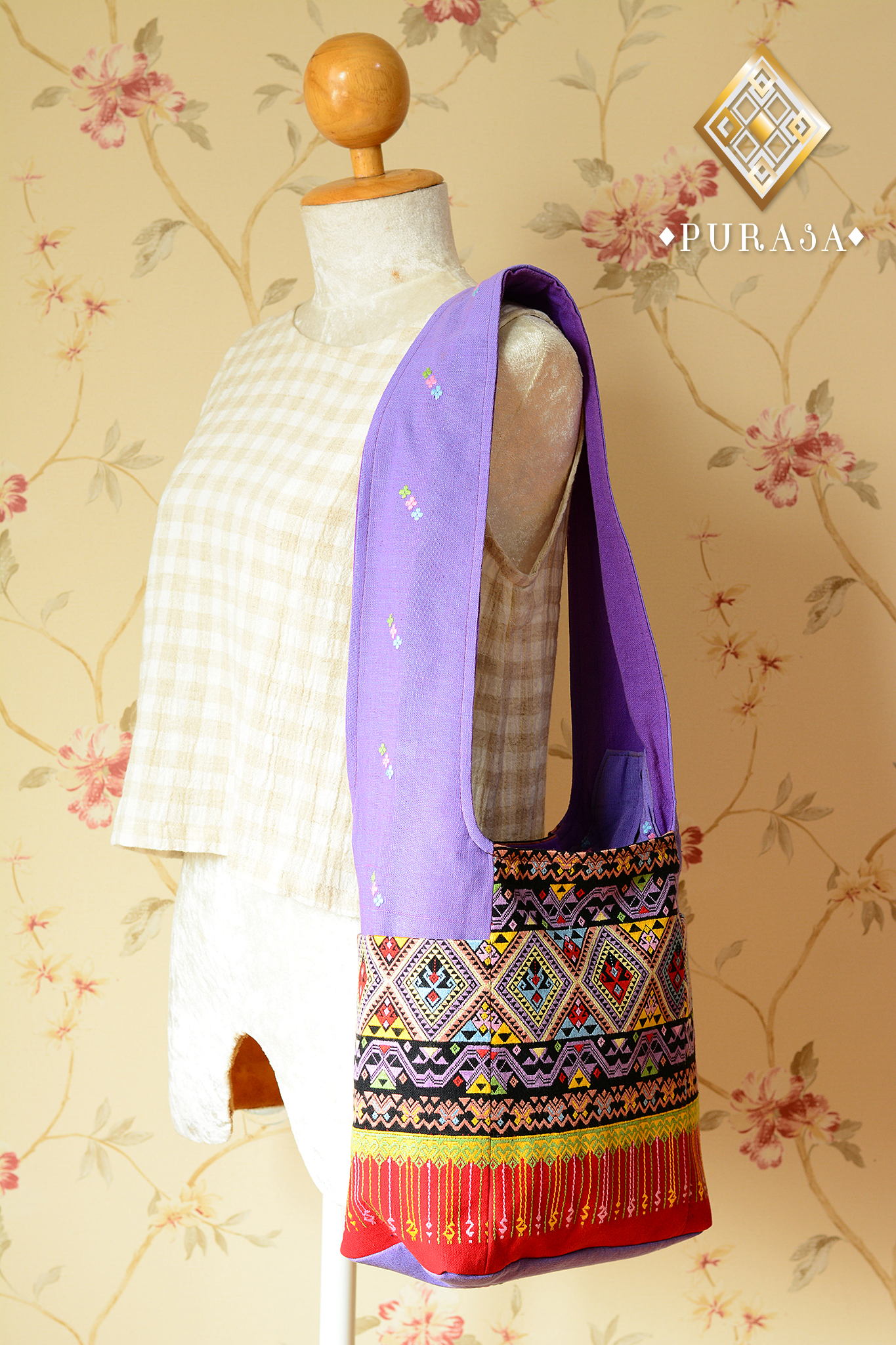 ย่ามตีนจกลายงูห้อยส้าว