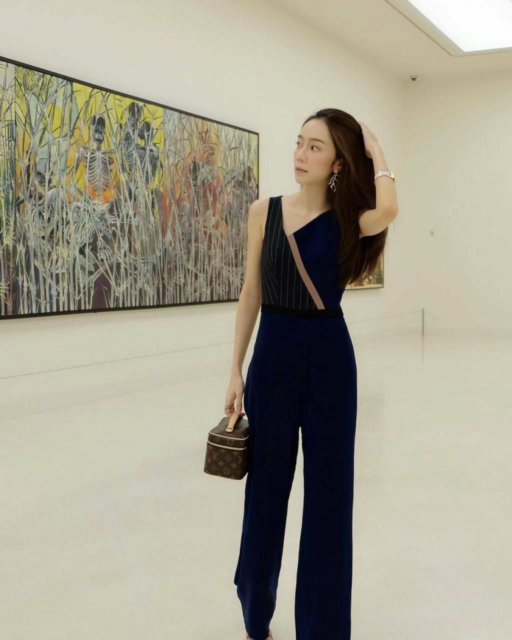 จั้มสูทสีกรมขายาว