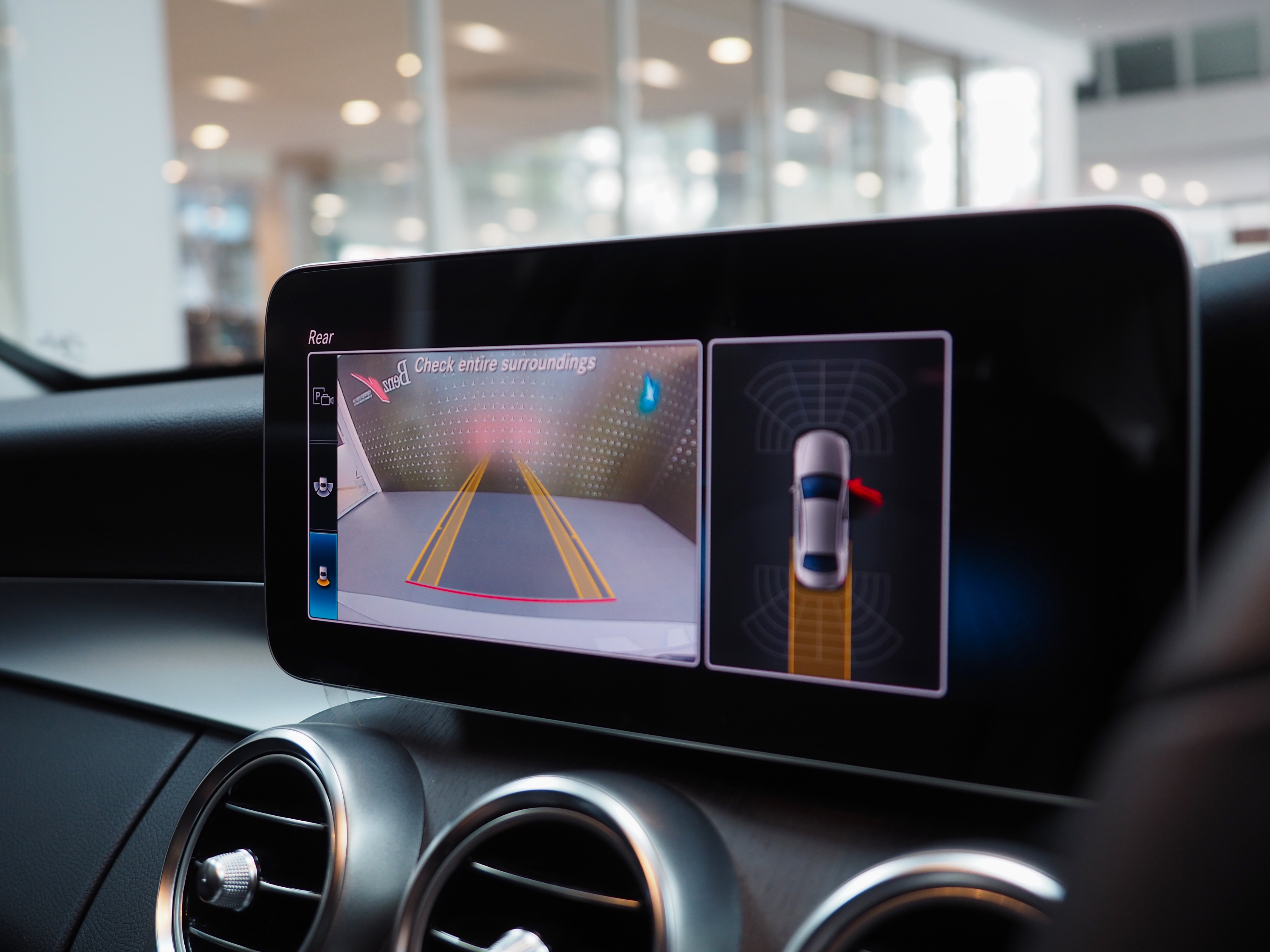 จองแล้ว C220d Avantgarde W205