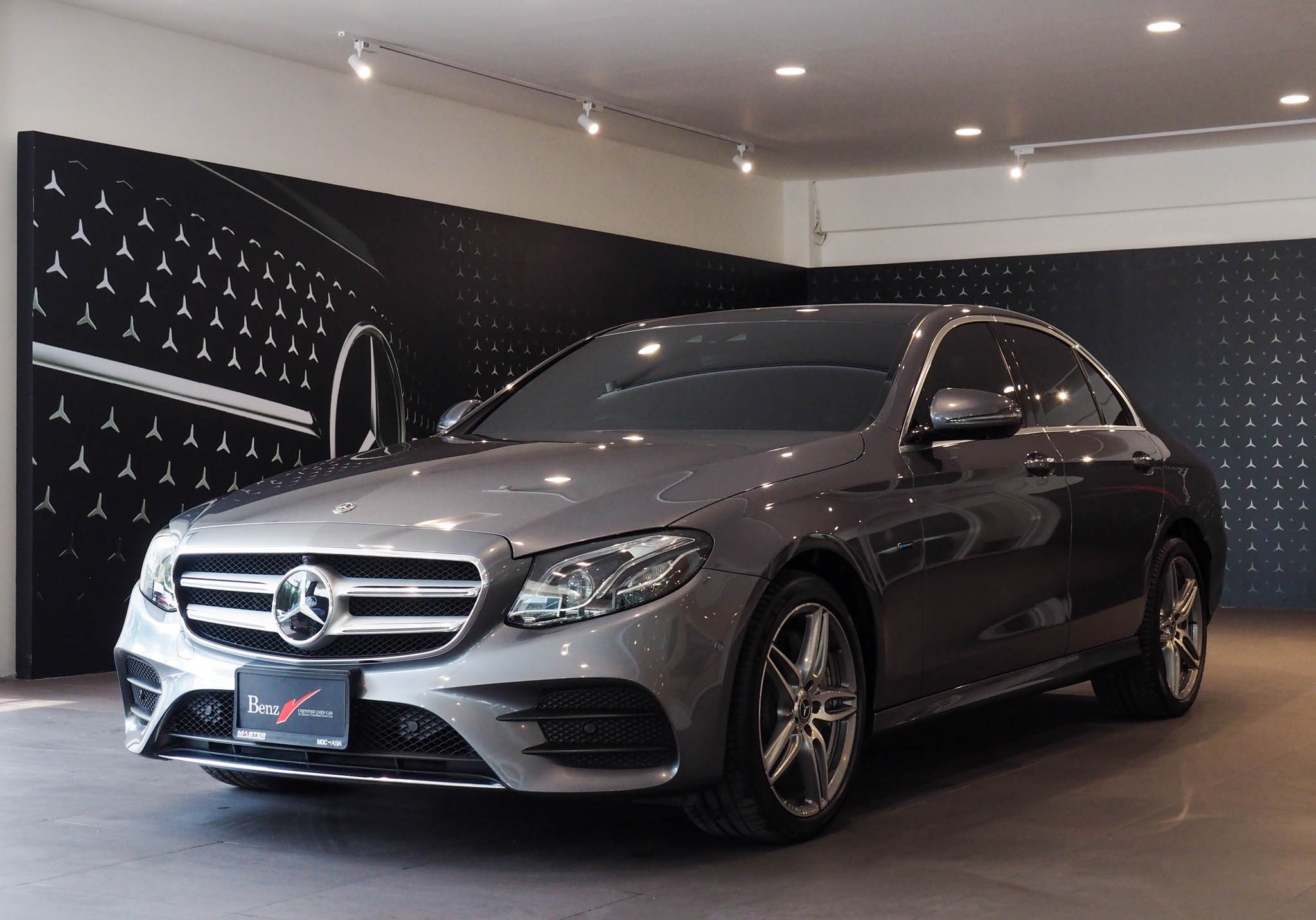 จองแล้ว E300e AMG Plug in Hybrid W213