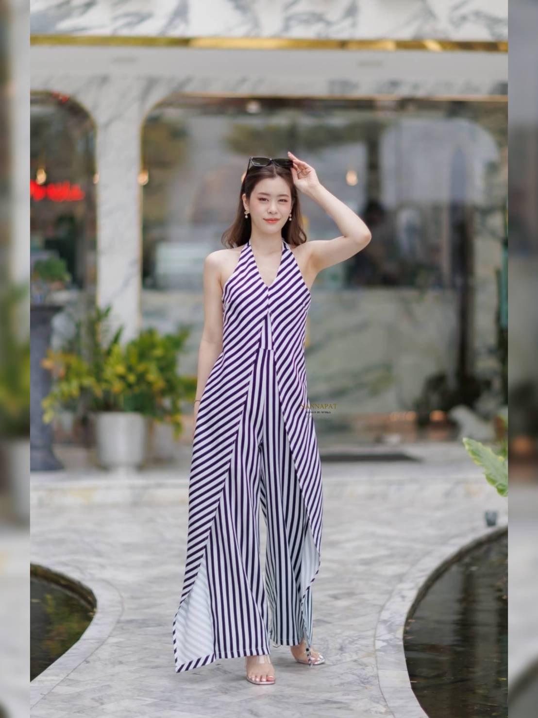 จั้มสูทลายทางคลาสสิค