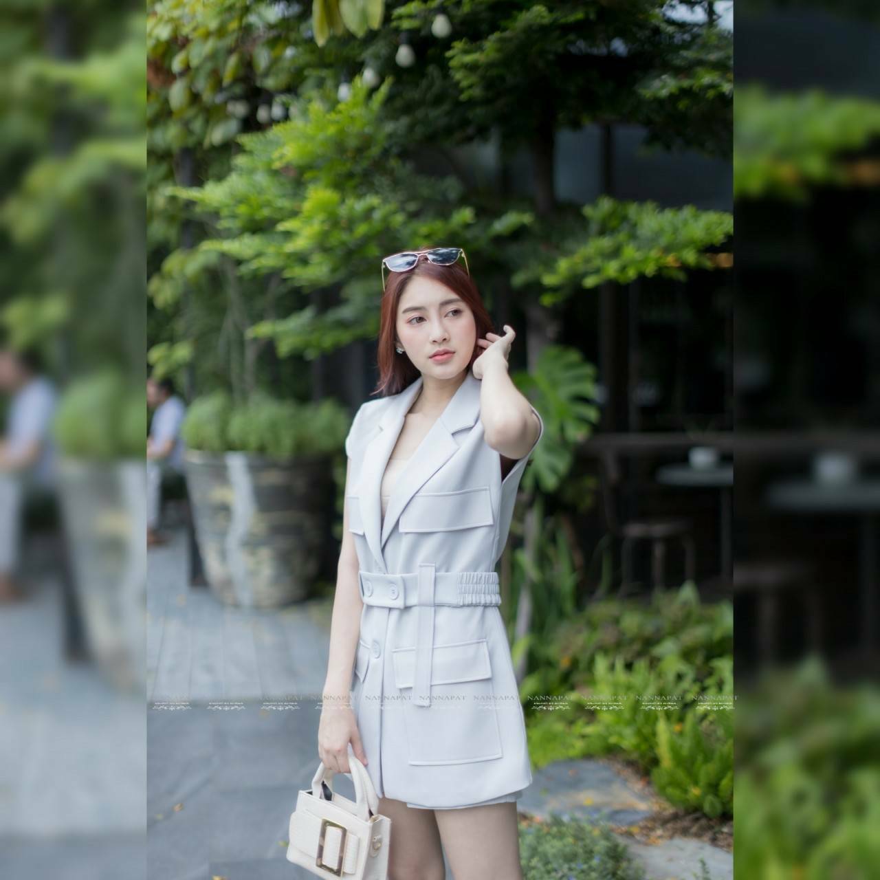 เสื้อคอปกแขนกุด กระดุมหน้า