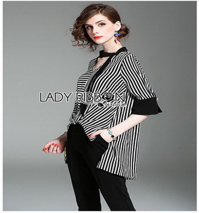 Lady Ribbon Scarf and Black Pants เสื้อลายทาง