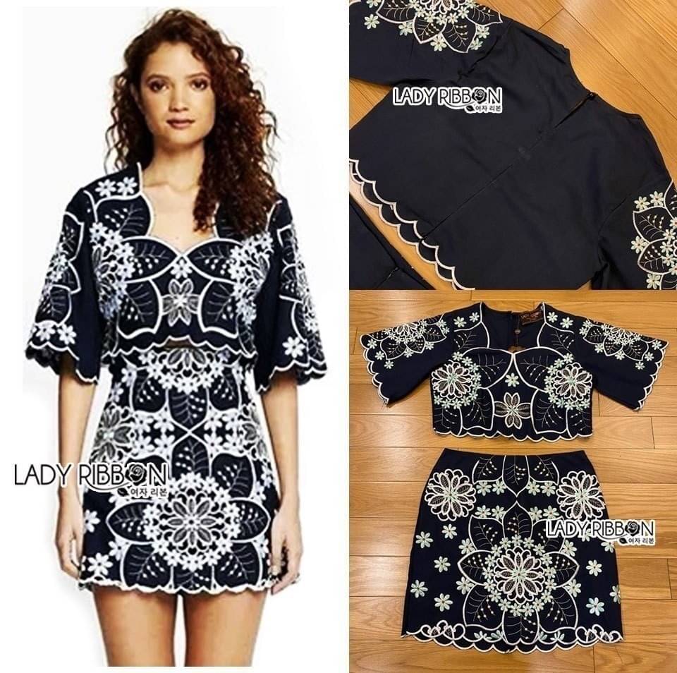 เซทเสื้อและกระโปรงเอวสูงสีน้ำเงิน