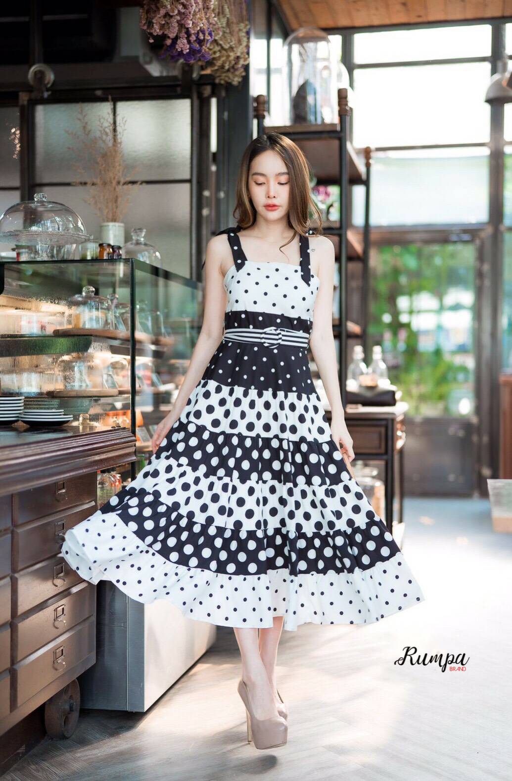 เดรสตัวนี้น่ารักมากกค่าสายเดี่ยวตัวยาว
