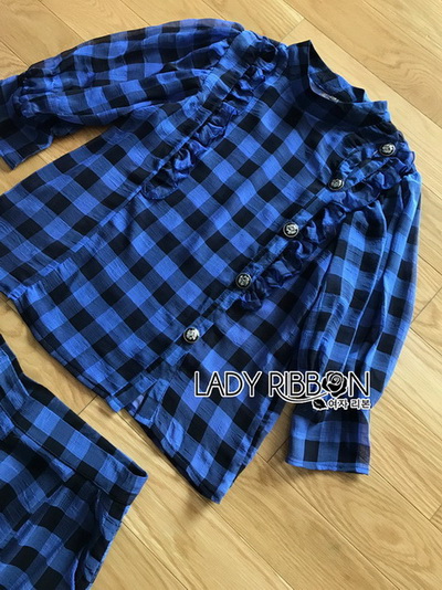 เสื้อตกแต่งระบายและกางเกงลายตารางสีน้ำเงิน-ดำ