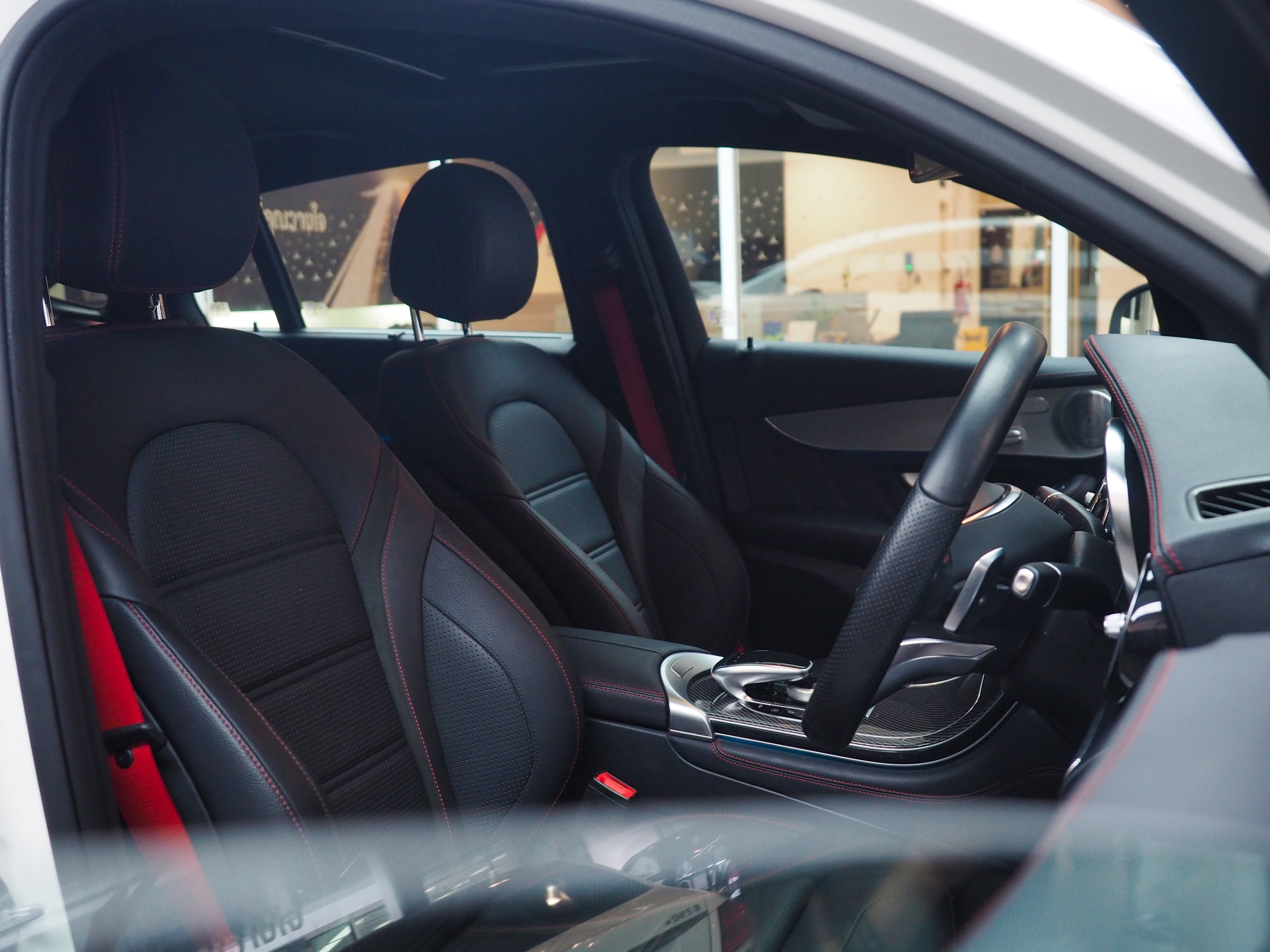 จองแล้ว GLC43 AMG Coupe 4Matic W253