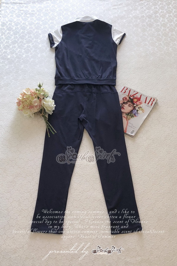 เสื้อยืดทรงแขนล้ำ ช่วงแขนคาดเเถบสปอต์