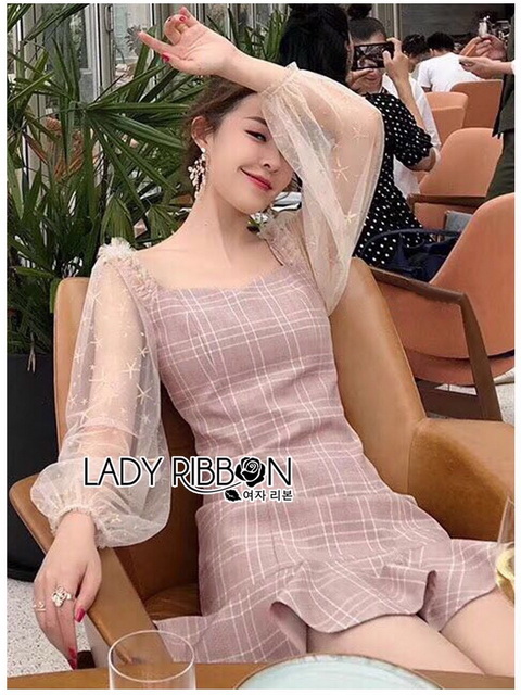 เดรสผ้าลายตารางตกแต่งระบาย